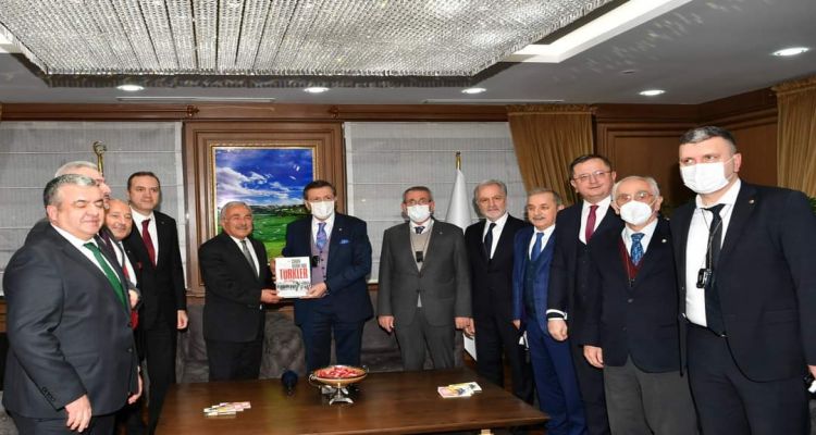 Başkanımız Mustafa Uslu TOBB Başkanımız Rifat Hisarcıklıoğlu ile Ordu Büyükşehir Belediye Başkanımız Hilmi Güler i ziyaret etti.